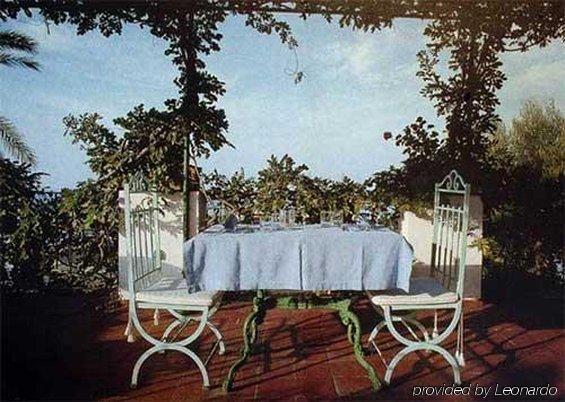 Hotel La Villarosa Terme Ísquia Restaurante foto