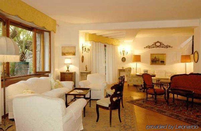Hotel La Villarosa Terme Ísquia Quarto foto